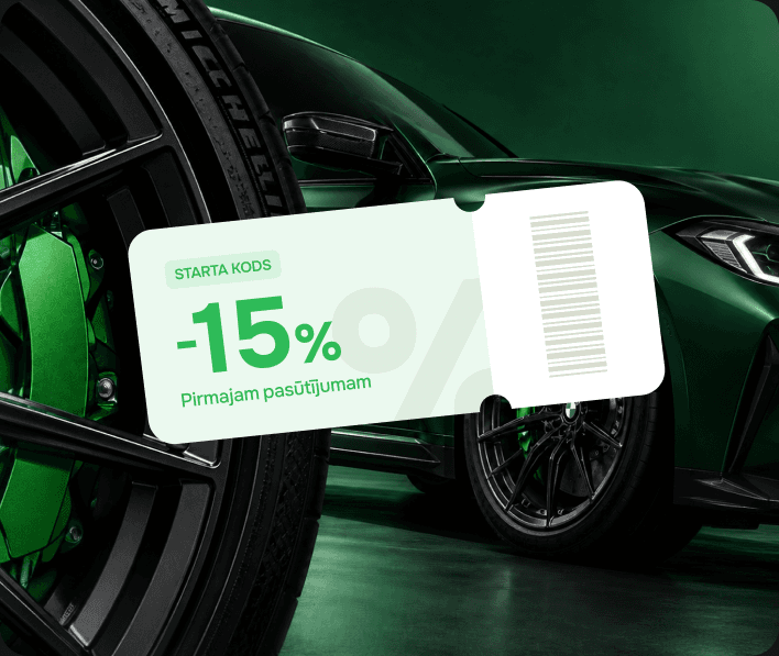 Kupons “Starta kods” −15% pirmajam pasūtījumam uz zaļas automašīnas fona